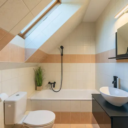 Πανσιόν Feel Good House 4*