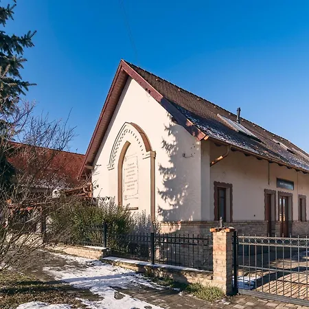 Guest house Feel Good House *