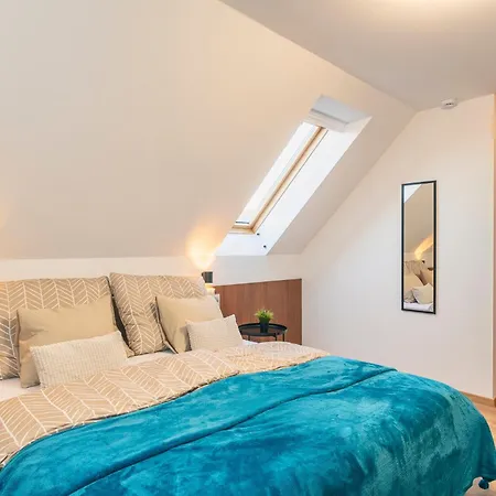 Guest house Feel Good House Notincs