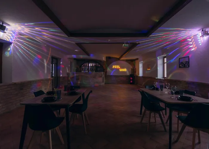 Feel Good House 4* Notincs
